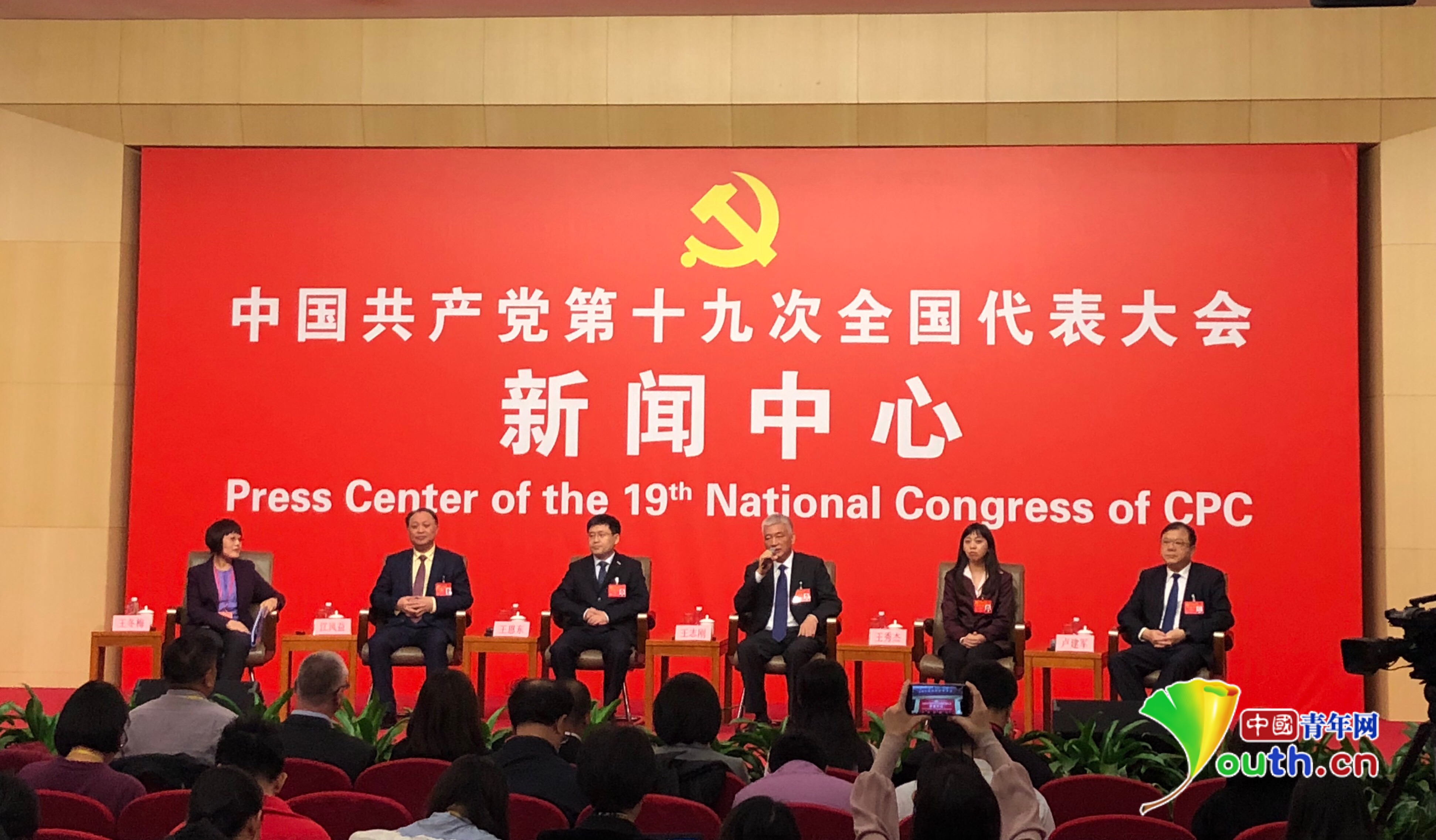 西甲烽火伸展，皇马开启制霸之途